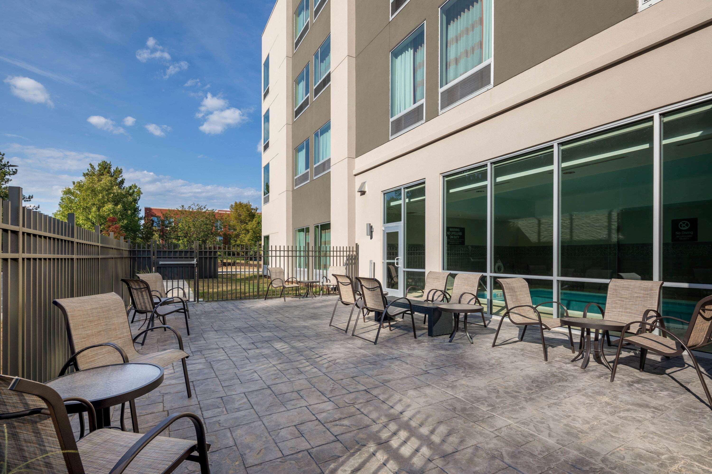 La Quinta By Wyndham Greensboro Airport High Point Экстерьер фото